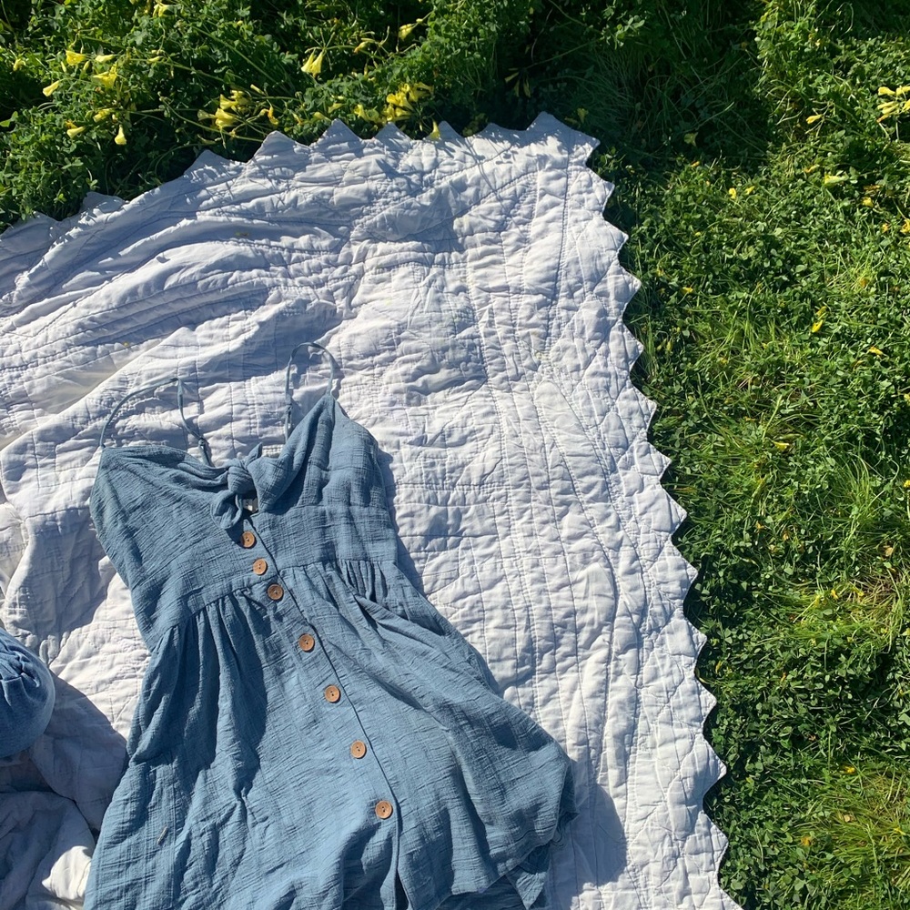 tie dress